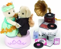 Waltzing Figures Set